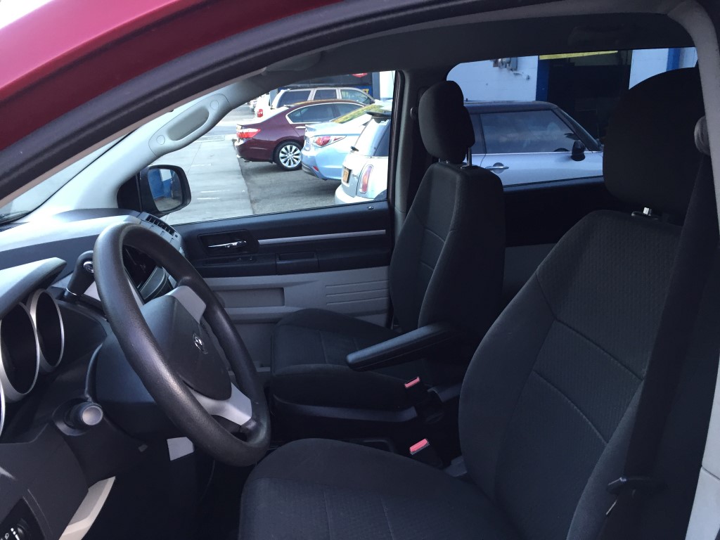 Used - Dodge Caravan SE MiniVan for sale in Staten Island NY