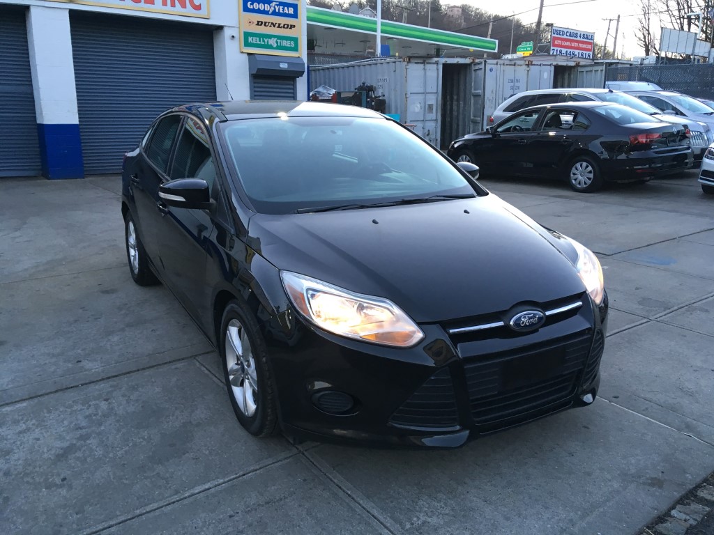 Used - Ford Focus SE Sedan for sale in Staten Island NY