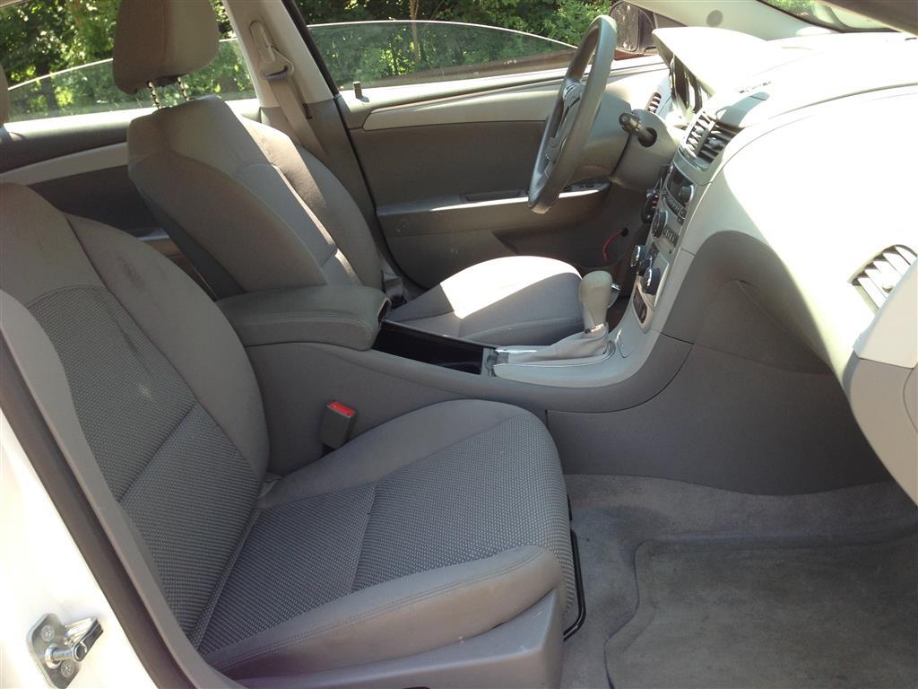 Pre-owned Car MalibuChevrolet