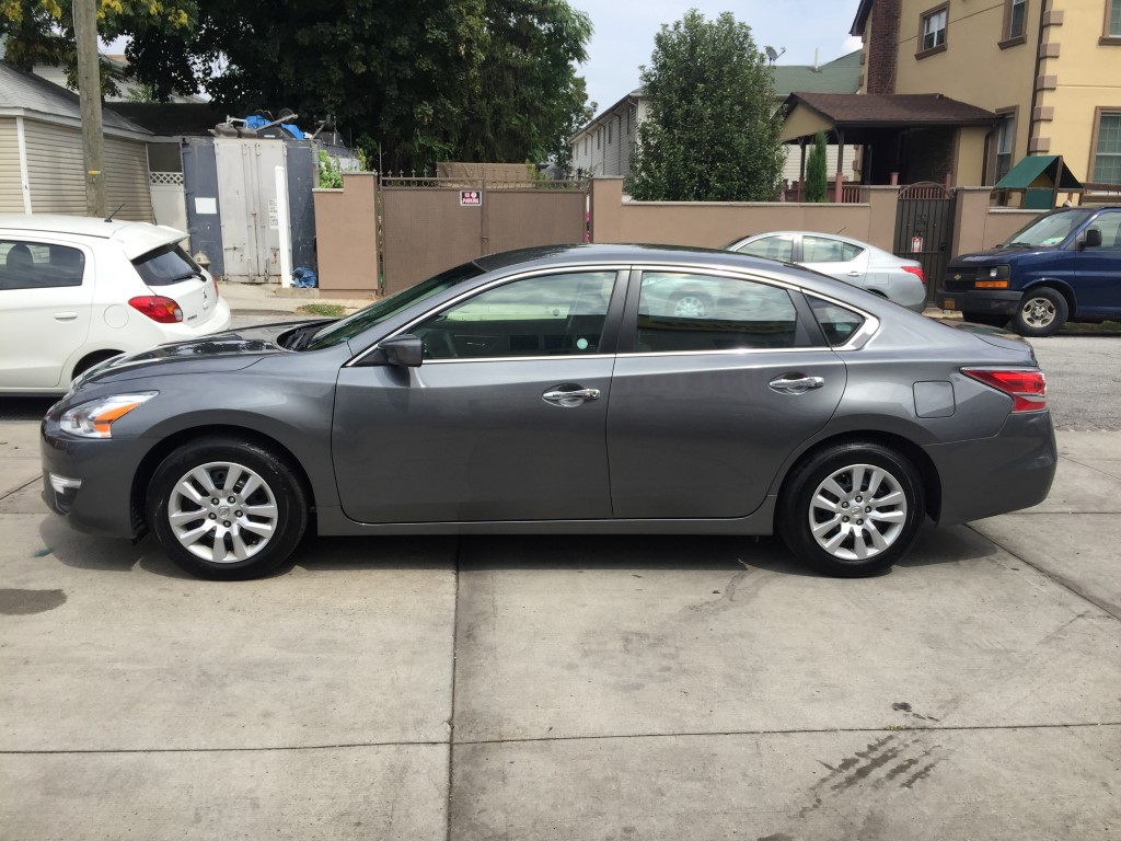 Used - Nissan Altima S Sedan for sale in Staten Island NY