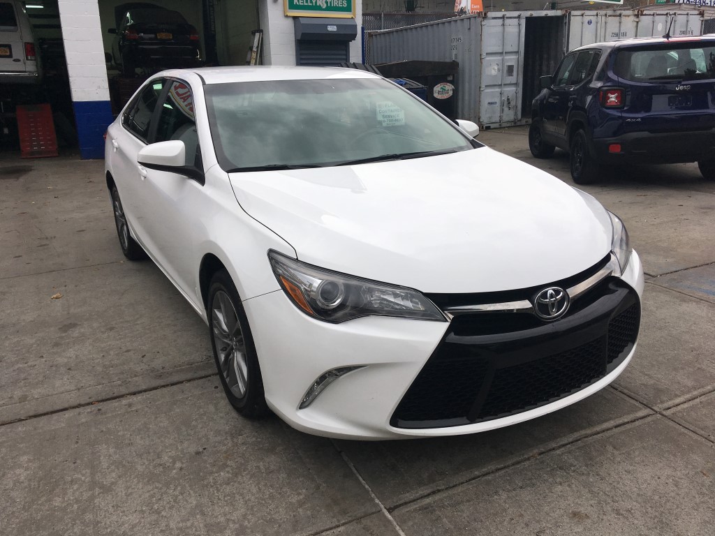 Used - Toyota Camry SE Sedan for sale in Staten Island NY