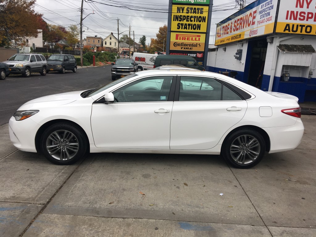 Used - Toyota Camry SE Sedan for sale in Staten Island NY