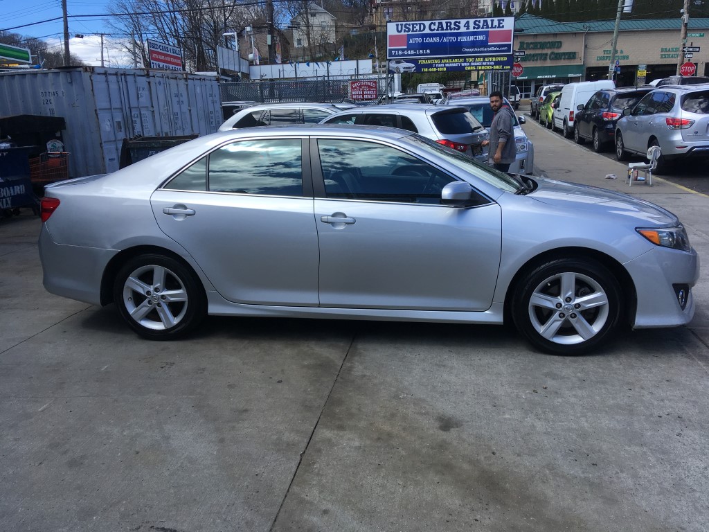 Used - Toyota Camry SE Sedan for sale in Staten Island NY