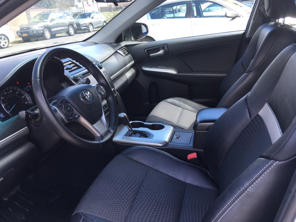 Used - Toyota Camry SE Sedan for sale in Staten Island NY