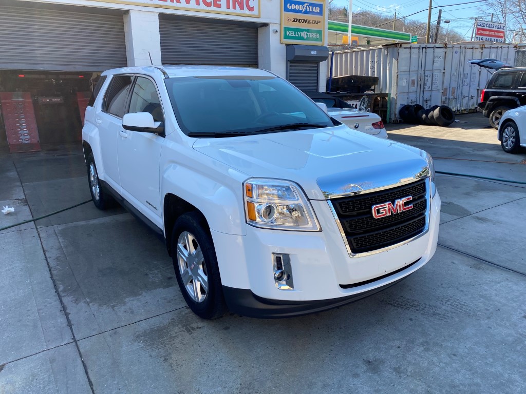 Used 2015 GMC Terrain SLE SUV 12,990.00