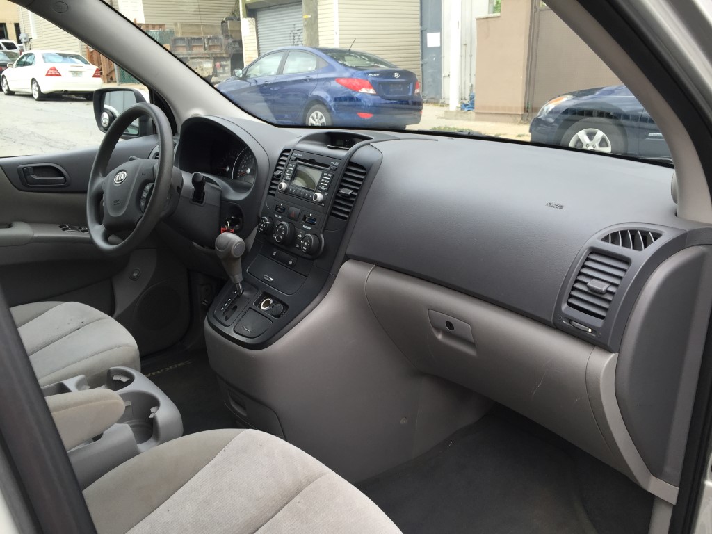 Used - Kia Sedona LX MiniVan for sale in Staten Island NY