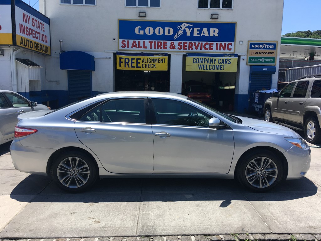 Used - Toyota Camry SE Sedan for sale in Staten Island NY