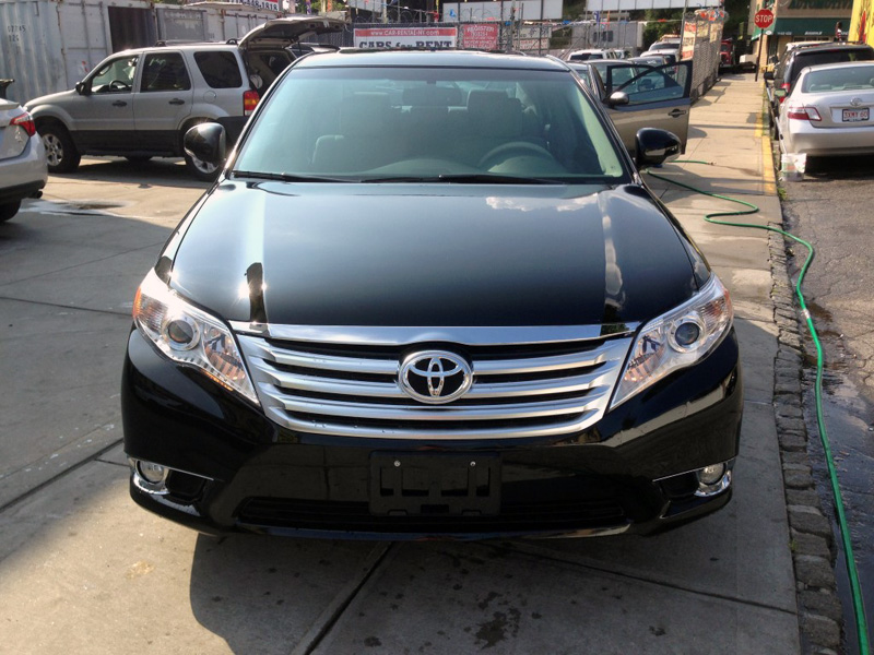 Used 2011 Toyota Avalon 15,990.00