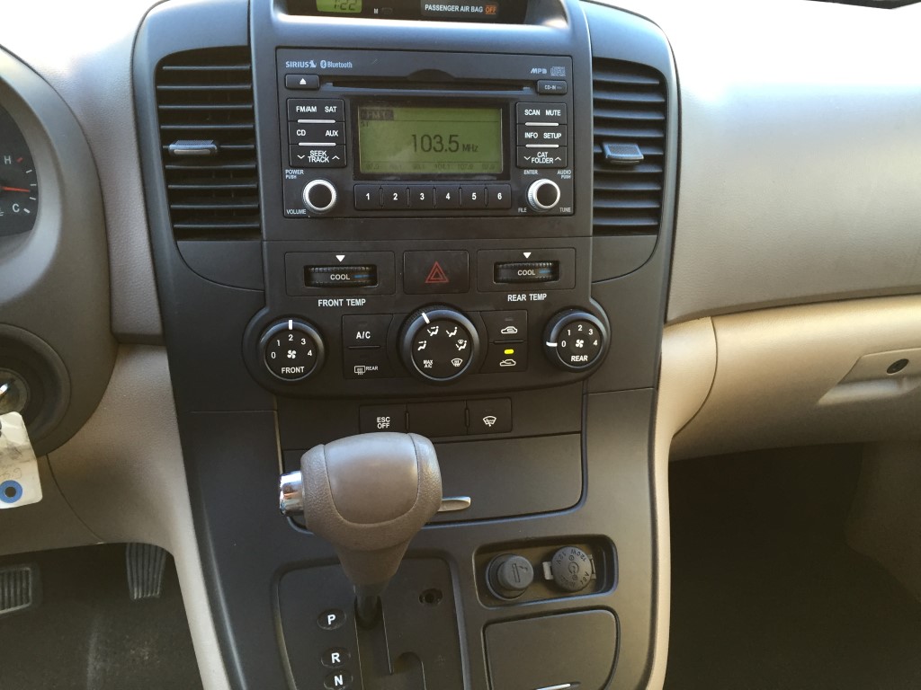 Used - Kia Sedona LX MiniVan for sale in Staten Island NY