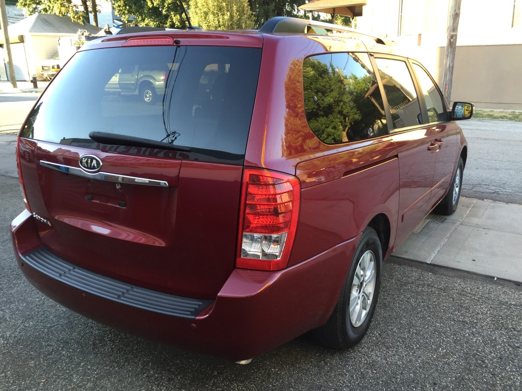 Used - Kia Sedona LX MiniVan for sale in Staten Island NY