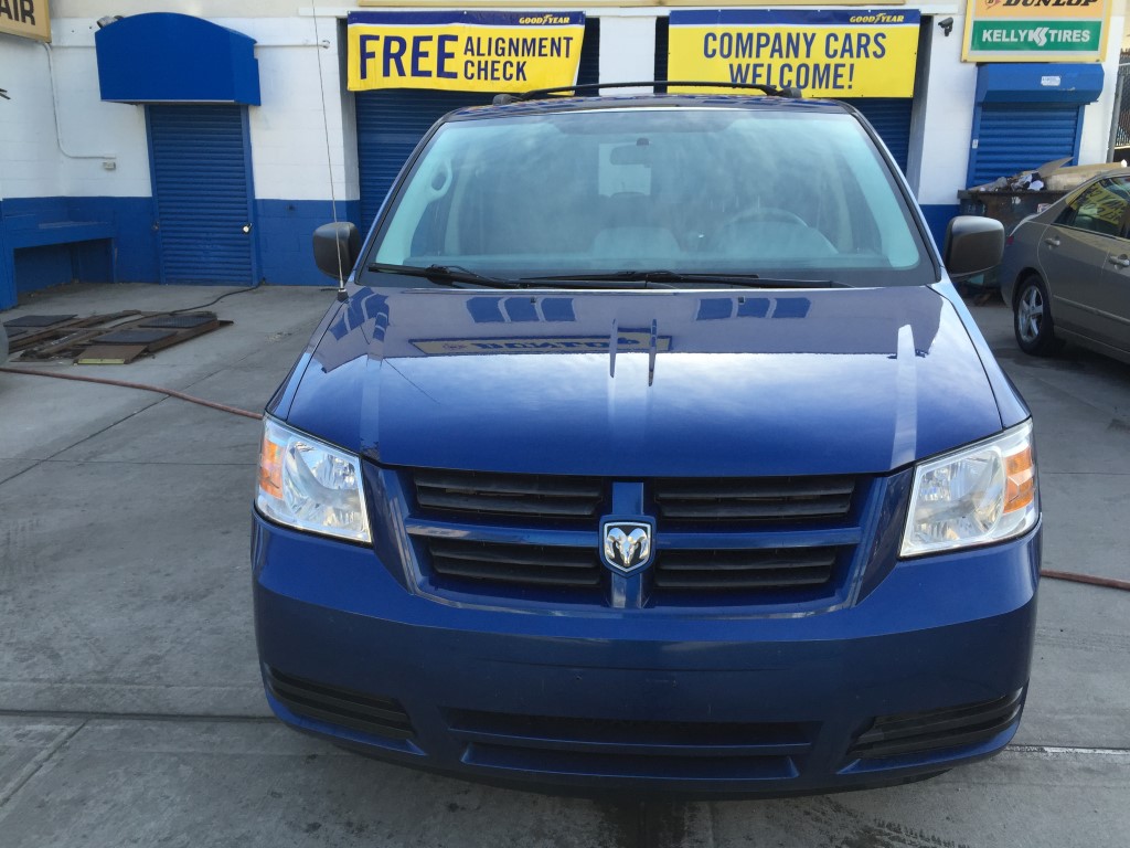 Used 2010 Dodge Grand Caravan Minivan 6,990.00