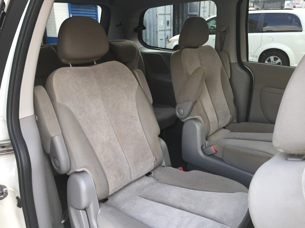 Used - Kia Sedona LX MiniVan for sale in Staten Island NY