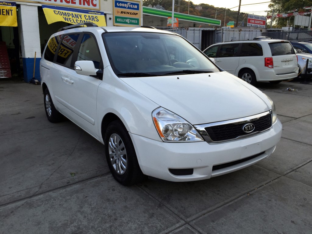 Used - Kia Sedona LX MiniVan for sale in Staten Island NY