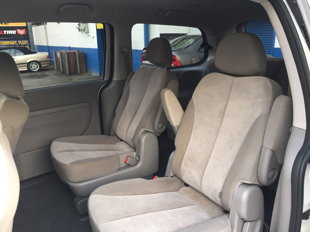 Used - Kia Sedona LX MiniVan for sale in Staten Island NY