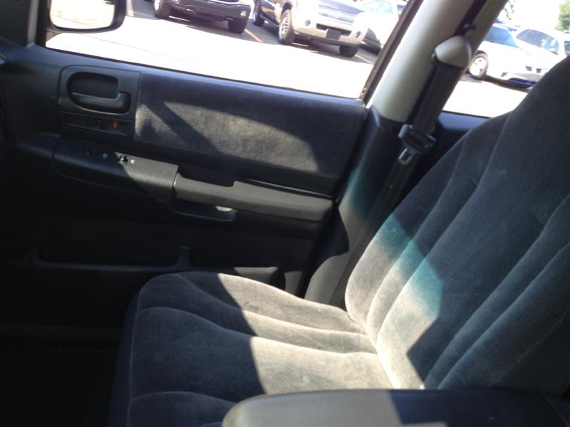 Pre-owned Car DakotaDodge