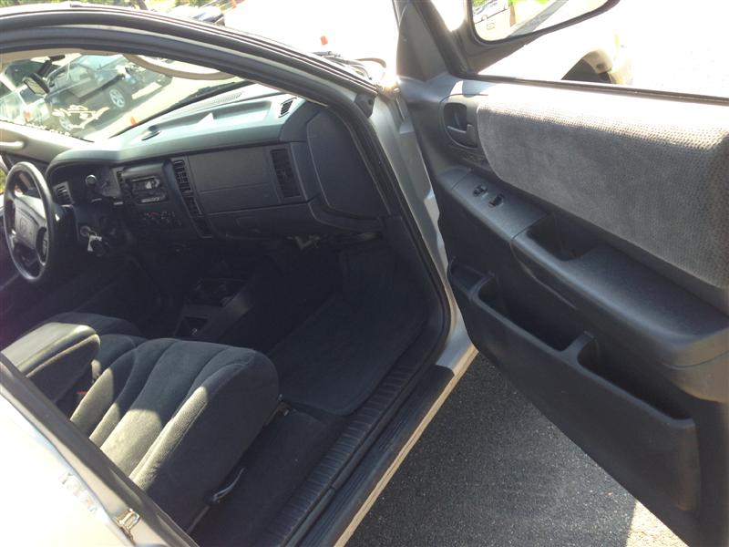 Pre-owned Car DakotaDodge