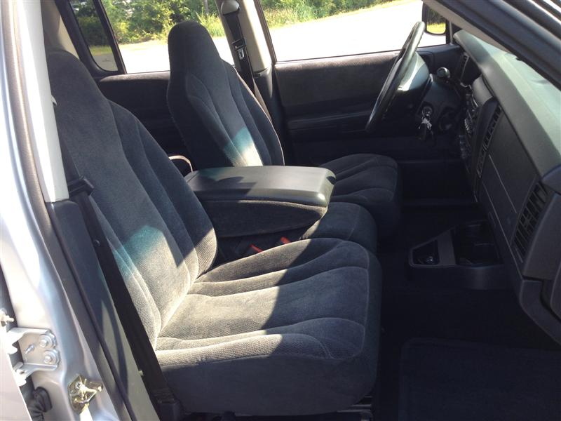 Pre-owned Car DakotaDodge