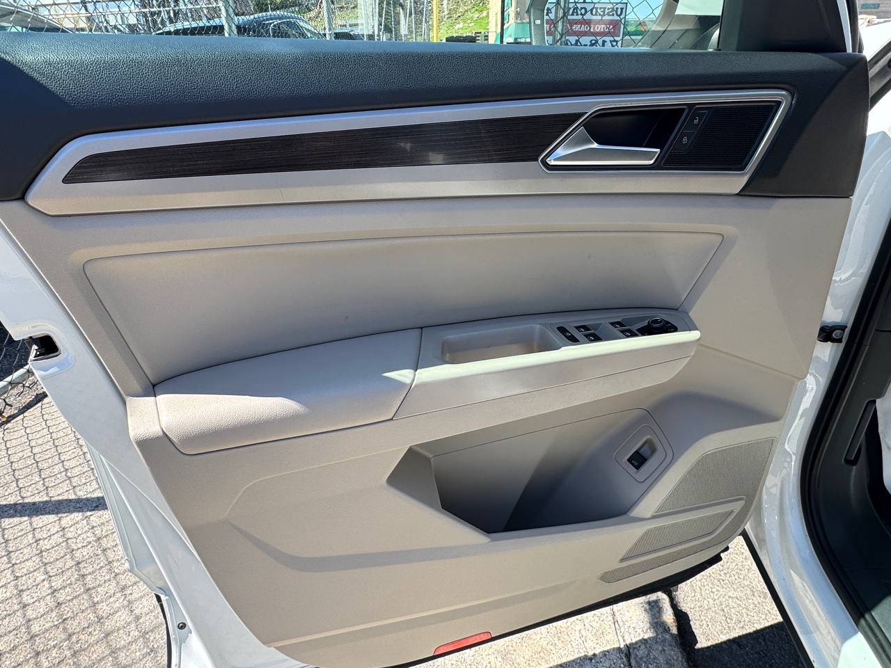 Used - Volkswagen Atlas V6 SE SUV for sale in Staten Island NY