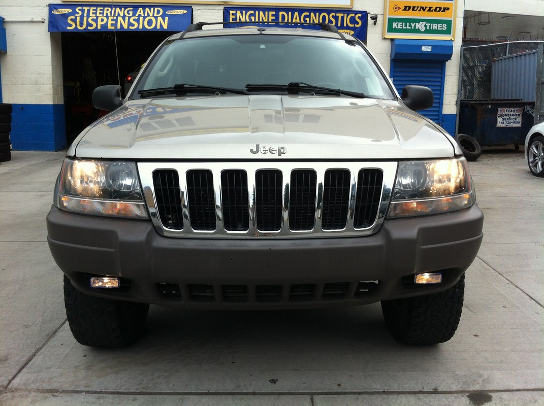 Pre-owned Car Grand Cherokee LaredoJeep