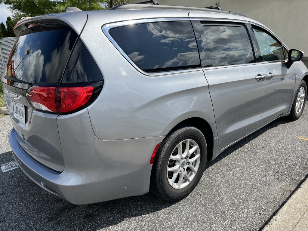 Used - Chrysler Voyager LXi Mini-Van for sale in Staten Island NY