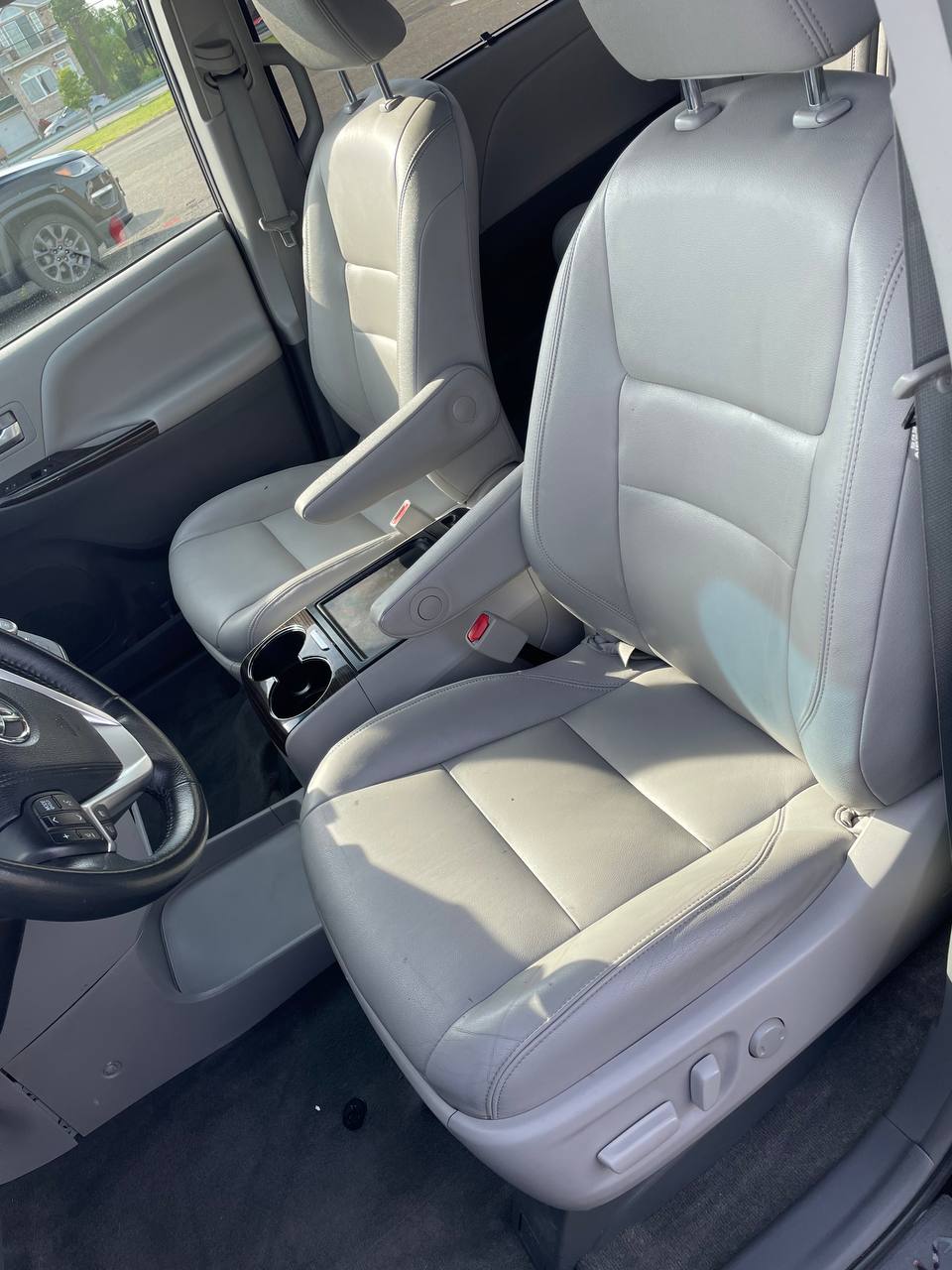 Used - Toyota Sienna XLE Minivan for sale in Staten Island NY