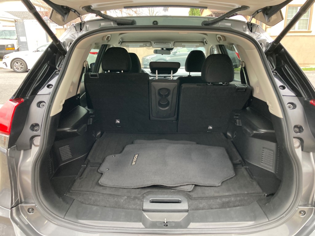 Used - Nissan Rogue SV Wagon for sale in Staten Island NY