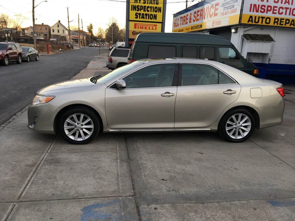 Used - Toyota Camry XLE Sedan for sale in Staten Island NY