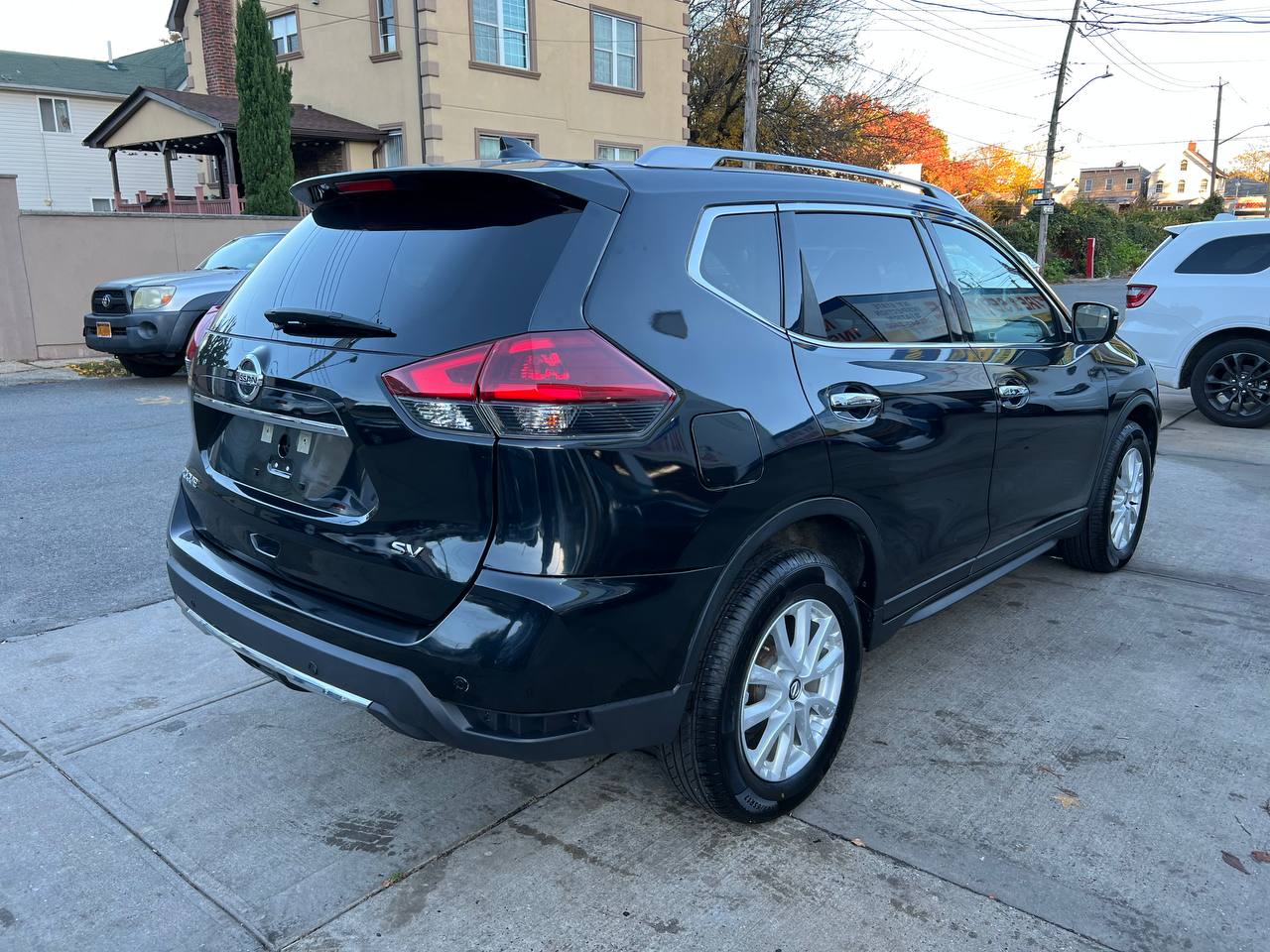 Used - Nissan Rogue SV AWD Wagon for sale in Staten Island NY