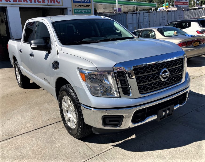 Used - Nissan Titan SV 4x4 Crew Cab Pickup Truck for sale in Staten Island NY