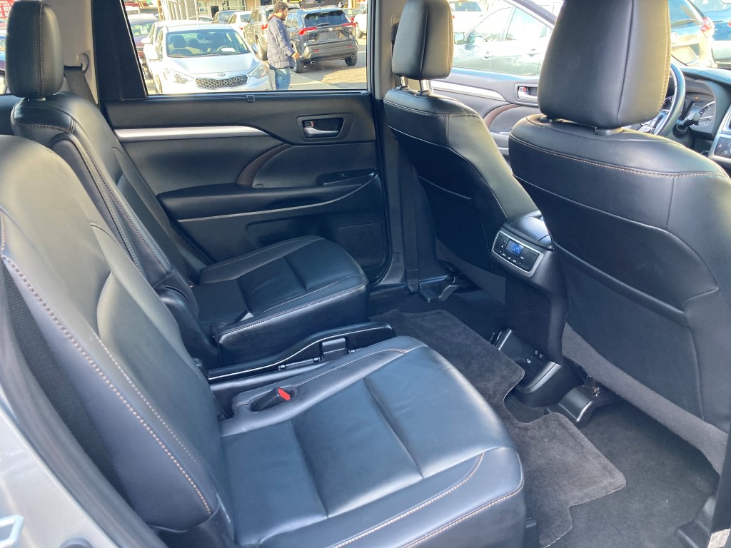 Used - Toyota Highlander XLE SUV for sale in Staten Island NY