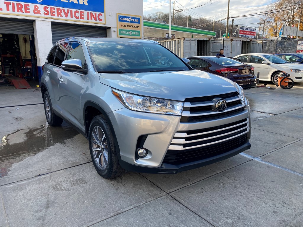 Used - Toyota Highlander XLE SUV for sale in Staten Island NY