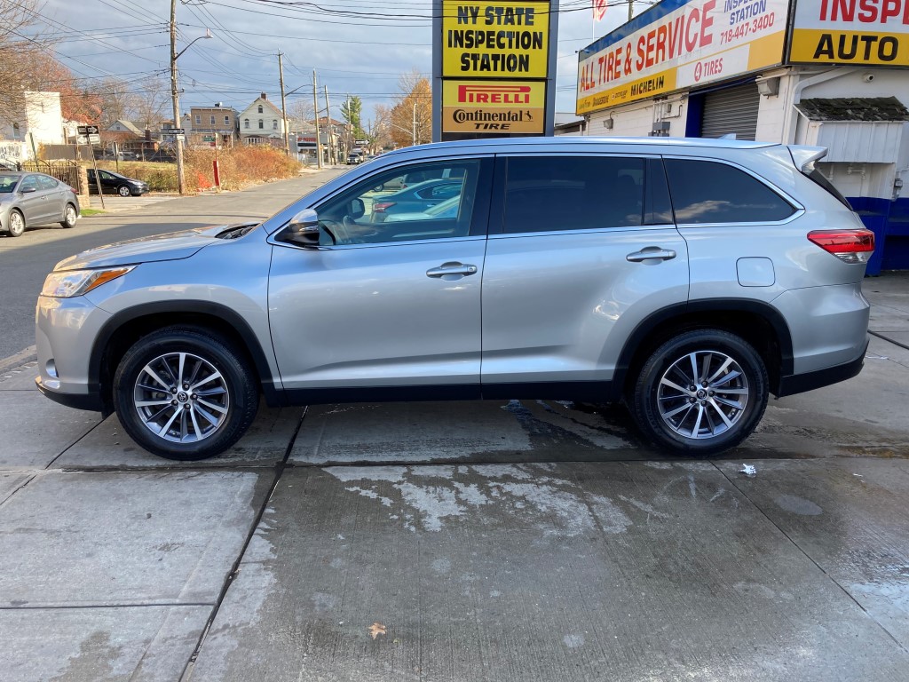 Used - Toyota Highlander XLE SUV for sale in Staten Island NY