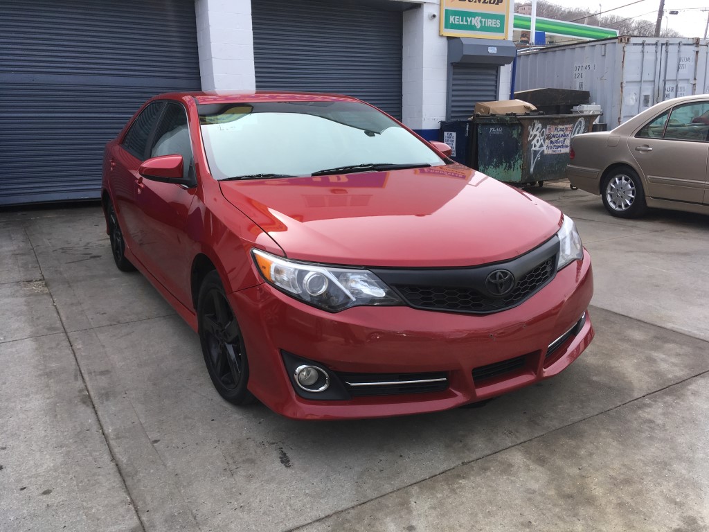 Used - Toyota Camry SE Sedan for sale in Staten Island NY