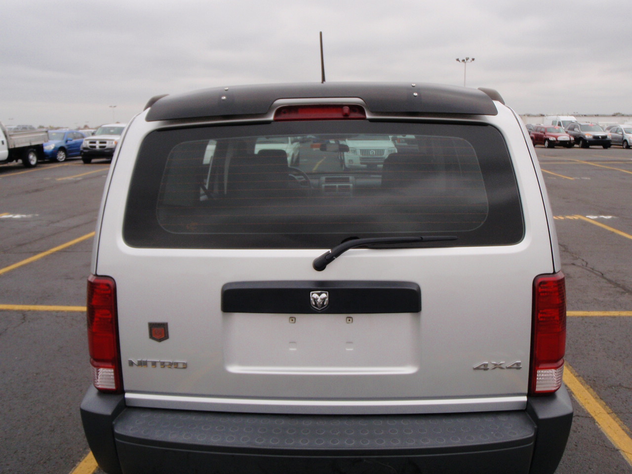 Pre-owned Car NitroDodge