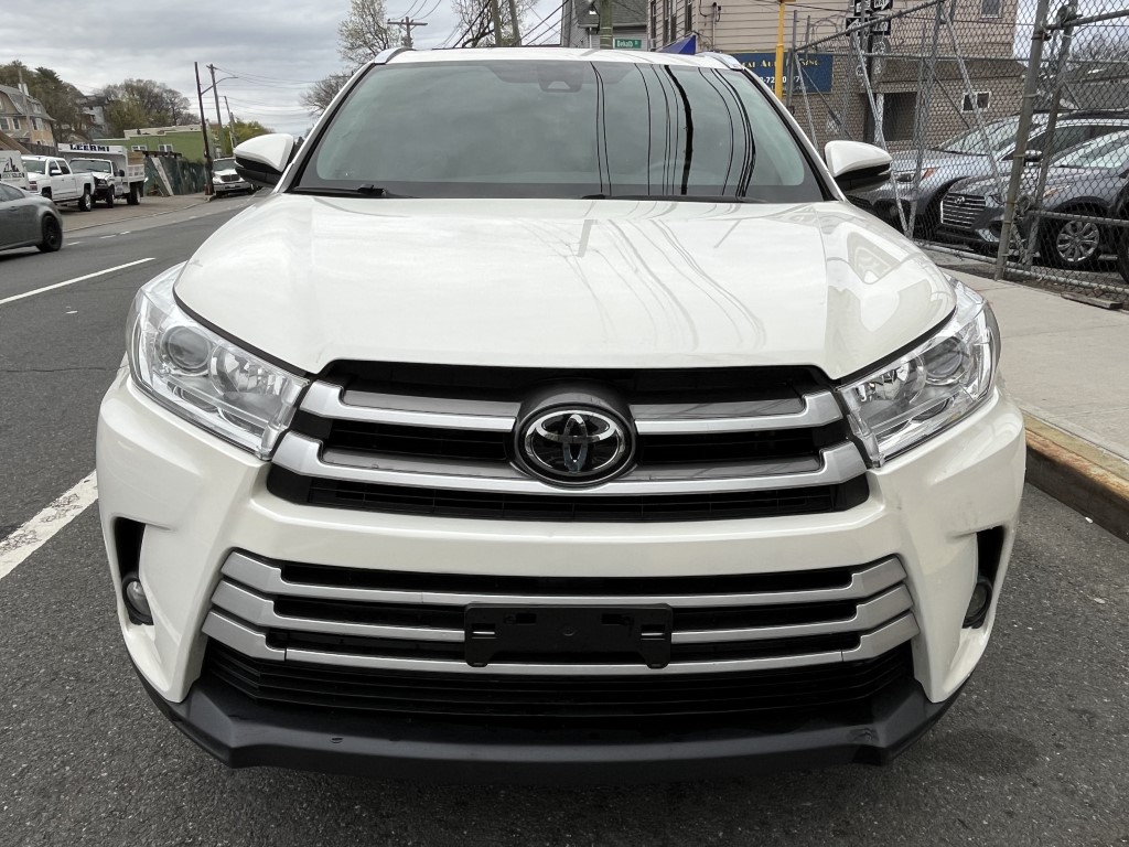 Used - Toyota Highlander XLE SUV for sale in Staten Island NY