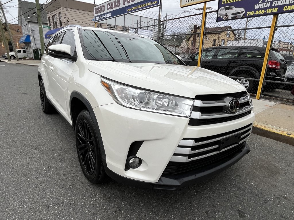 Used - Toyota Highlander XLE SUV for sale in Staten Island NY