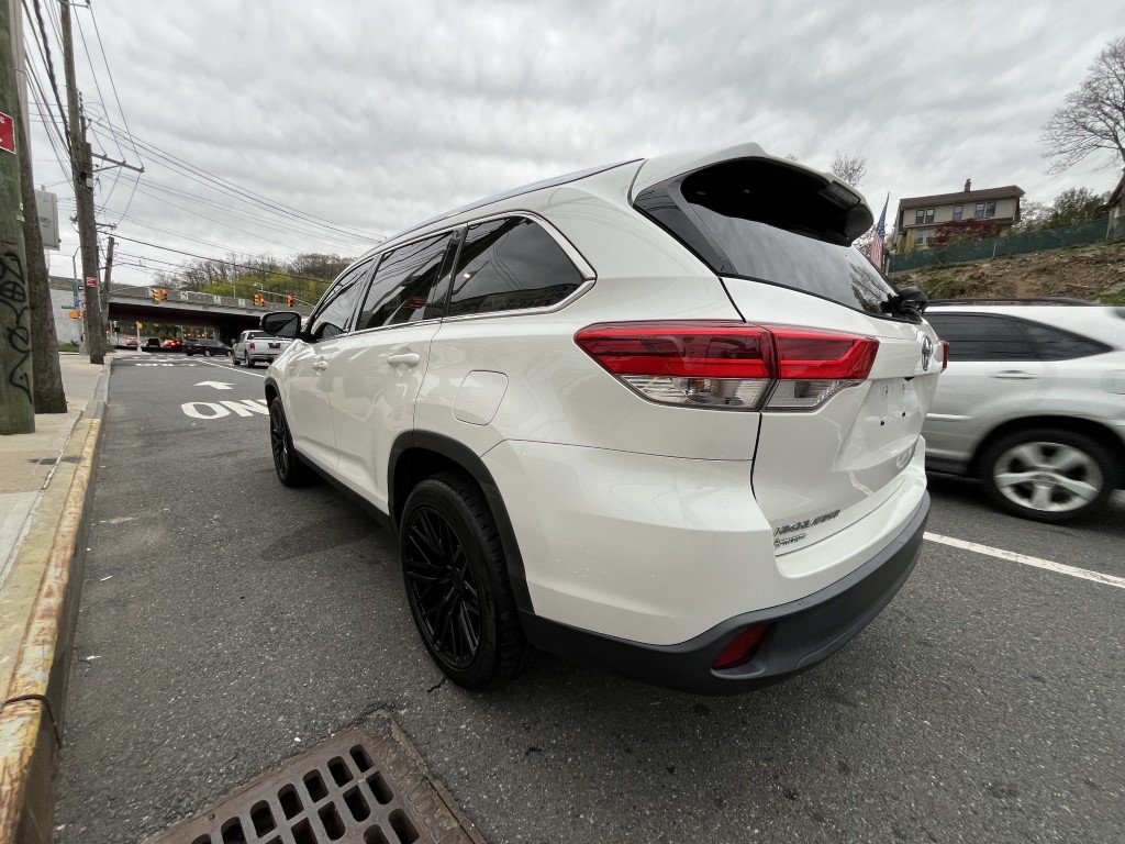 Used - Toyota Highlander XLE SUV for sale in Staten Island NY