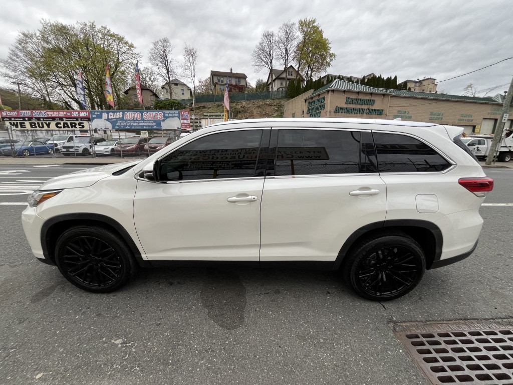 Used - Toyota Highlander XLE SUV for sale in Staten Island NY