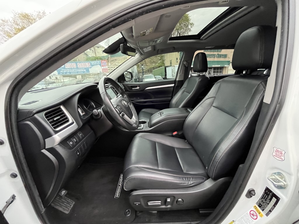 Used - Toyota Highlander XLE SUV for sale in Staten Island NY