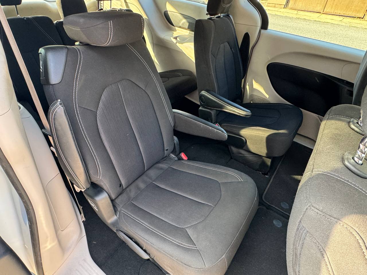 Used - Chrysler Voyager LX Minivan for sale in Staten Island NY