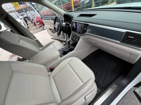 Used - Volkswagen Atlas V6 SE SUV for sale in Staten Island NY