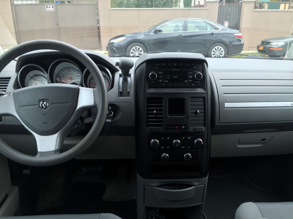 Used - Dodge Grand Caravan SE MiniVan for sale in Staten Island NY