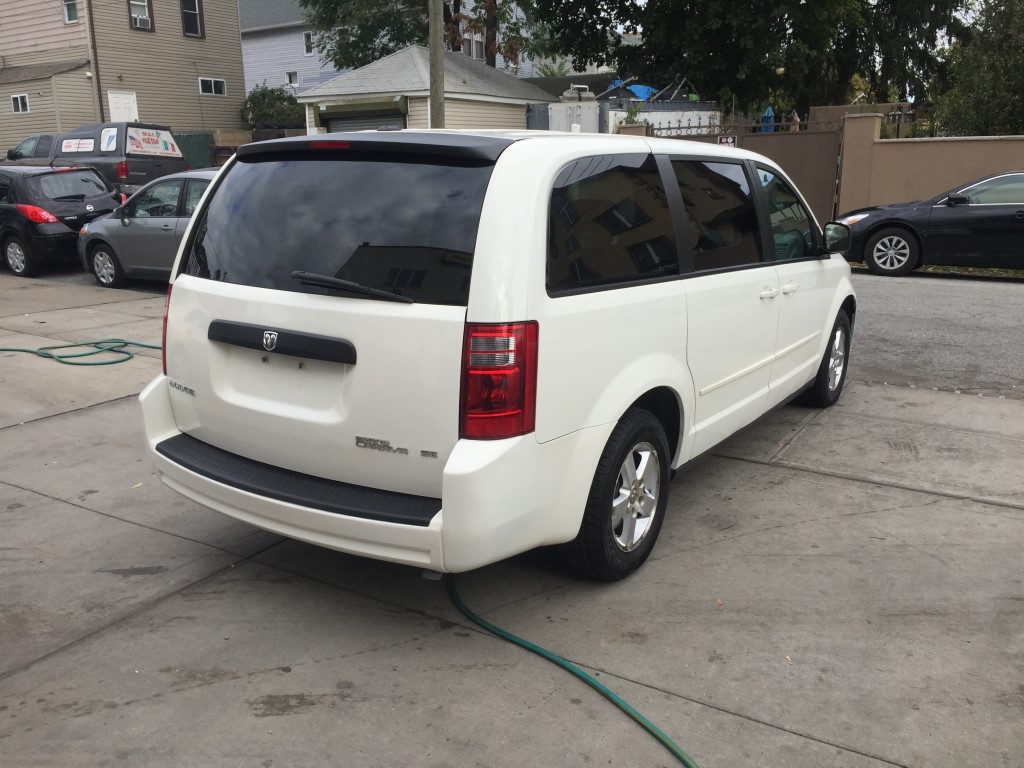 Used - Dodge Grand Caravan SE MiniVan for sale in Staten Island NY