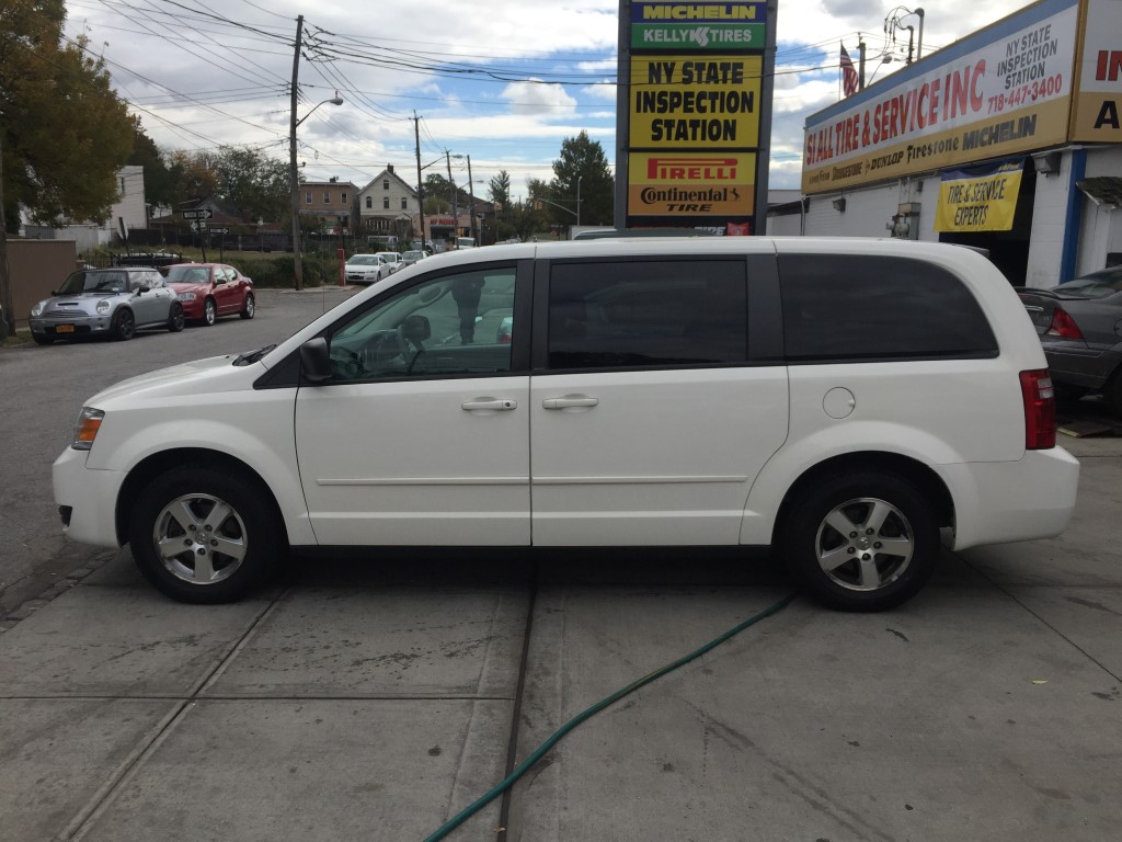 Used - Dodge Grand Caravan SE MiniVan for sale in Staten Island NY