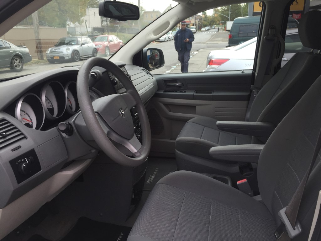 Used - Dodge Grand Caravan SE MiniVan for sale in Staten Island NY