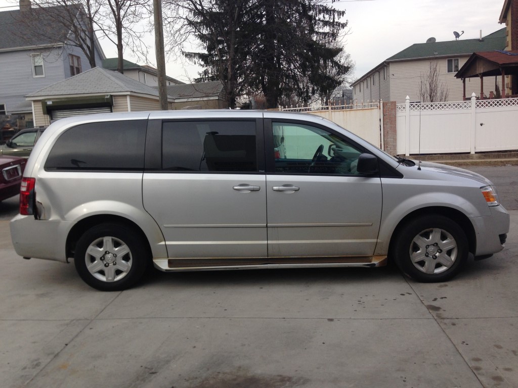 2009 Dodge Grand Caravan MiniVan for sale in Brooklyn, NY