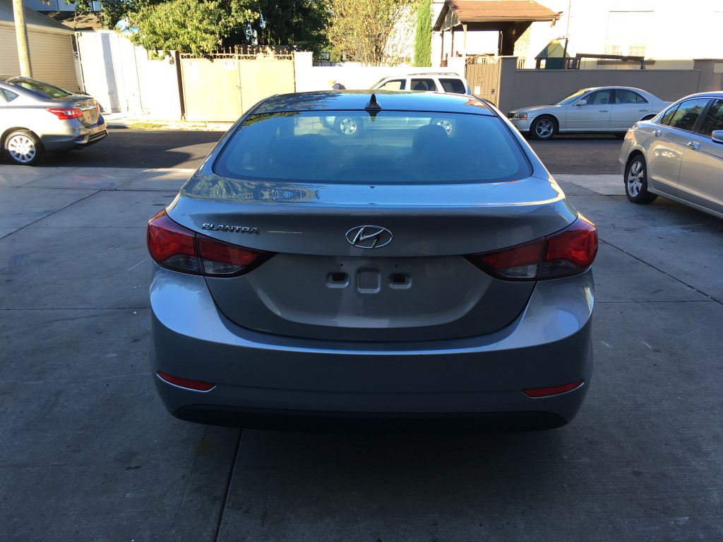 Used - Hyundai Elantra SE Sedan for sale in Staten Island NY