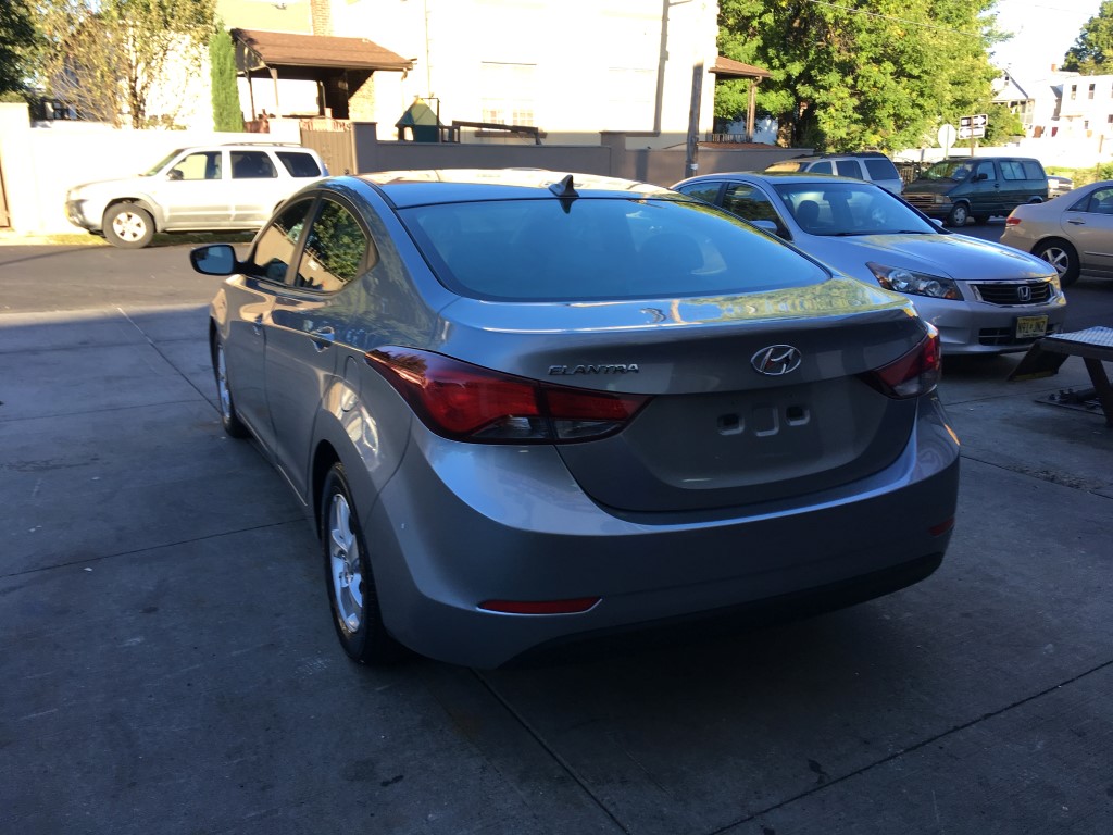 Used - Hyundai Elantra SE Sedan for sale in Staten Island NY