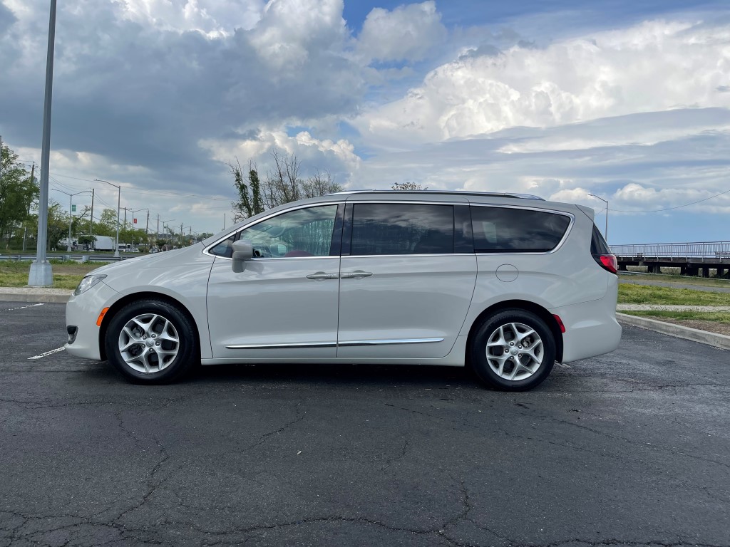 Used - Chrysler Pacifica Touring L Plus Minivan for sale in Staten Island NY