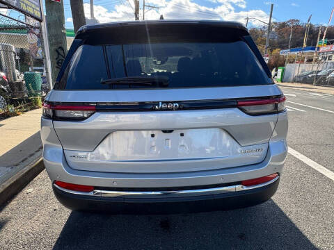 Used - Jeep Grand Cherokee Laredo 4x4 SUV for sale in Staten Island NY